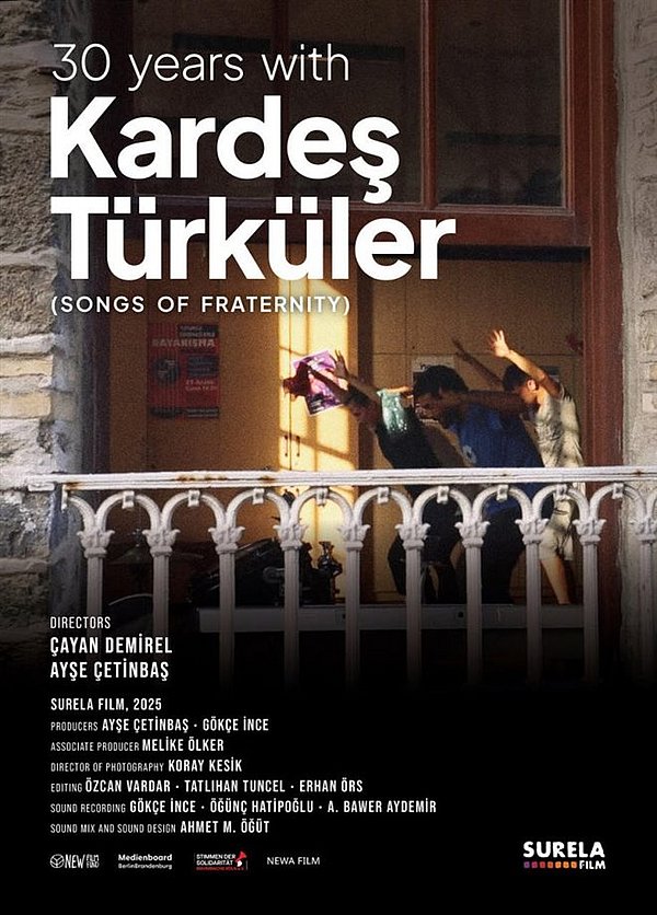Filmplakat des Films kino_mit_gästen: Kardes Türküler – Eine 30-jährige Geschichte